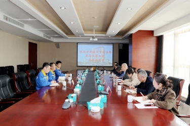 嘉兴市司法局党委委员、副局长蔡加龙一行光临SBOBET利记纸业调研领导